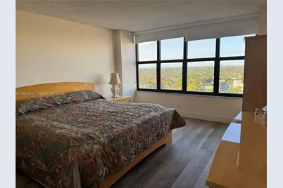 2500 Parkview Dr #1610, Hallandale Beach, FL 33009 - Photo 8