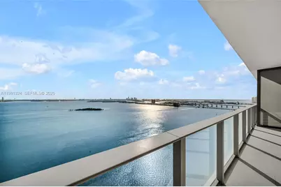 700 NE 24th St #1902, Miami, FL 33137 - Photo 6