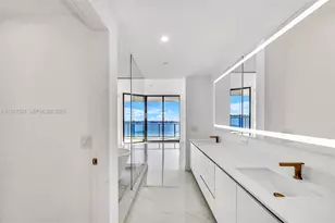 700 NE 24th St, Miami, FL 33137 - Photo 16