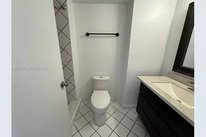 18041 Biscayne Blvd #1701, Aventura, FL 33160 - Photo 16