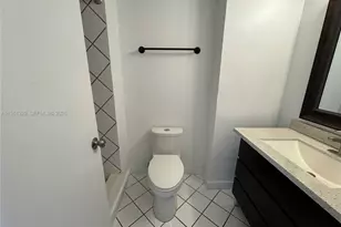 18041 Biscayne Blvd, Aventura, FL 33160 - Photo 16