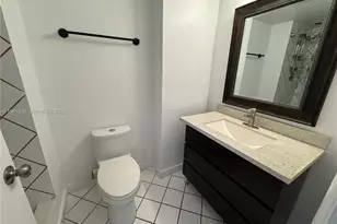 18041 Biscayne Blvd, Aventura, FL 33160 - Photo 14