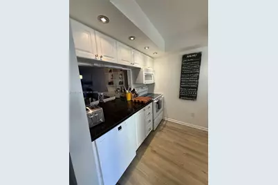 232 Waterside Dr, Hypoluxo, FL 33462 - Photo 4