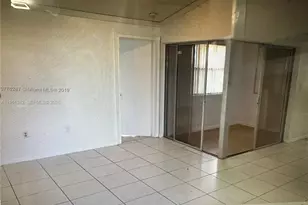 21343 NE 8th Ct, Miami, FL 33179 - Photo 4
