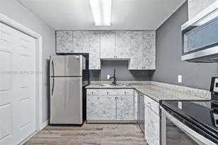 15205 NE 6th Ave, Miami, FL 33162 - Photo 4