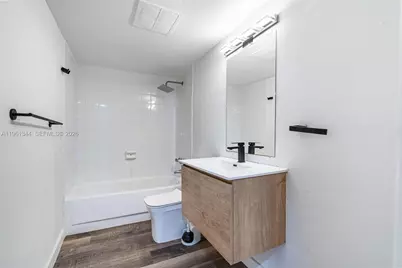 15205 NE 6th Ave #D305, Miami, FL 33162 - Photo 8