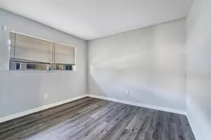 15205 NE 6th Ave, Miami, FL 33162 - Photo 6