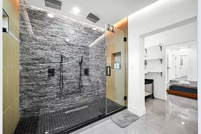 112 NW 53rd St, Miami, FL 33127 - Photo 12