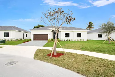 20833 SW 96th Ct, Cutler Bay, FL 33189 - Photo 1