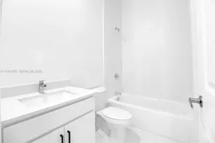 20833 SW 96th Ct, Cutler Bay, FL 33189 - Photo 16