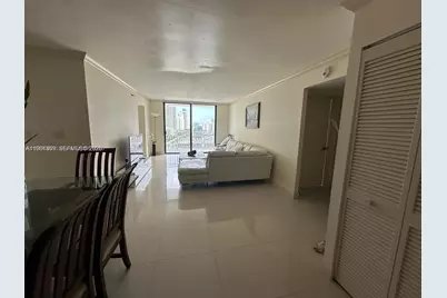 210 174th St #2202, Sunny Isles Beach, FL 33160 - Photo 4