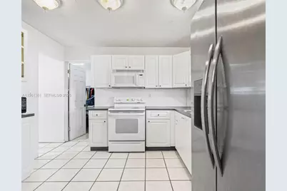 811 NW 112th St, Miami, FL 33168 - Photo 54