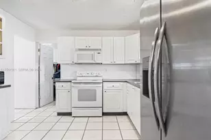 811 NW 112th St, Miami, FL 33168 - Photo 54