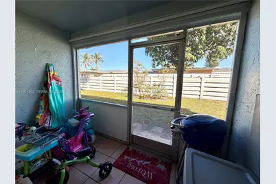 3777 NW 78th Ave #14D, Davie, FL 33024 - Photo 8