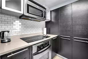 1900 N Bayshore Dr, Miami, FL 33132 - Photo 10