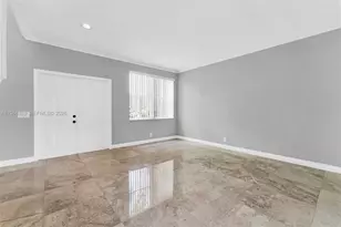 1518 Maple Dr, Weston, FL 33327 - Photo 6