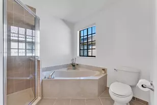 3815 Tree Top Dr, Weston, FL 33332 - Photo 32