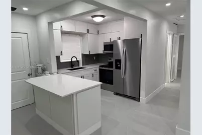 10245 SW 37th Ter, Miami, FL 33165 - Photo 8