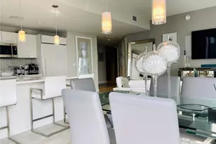 45 SW 9th St, Miami, FL 33130 - Photo 4