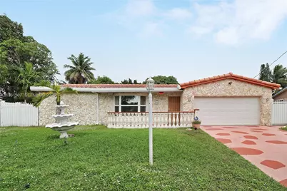 3241 NW 40th St, Lauderdale Lakes, FL 33309 - Photo 2