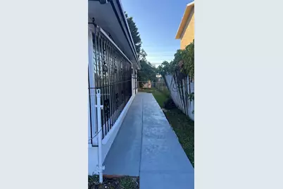 134 SW 61st Ave #0, Miami, FL 33144 - Photo 20