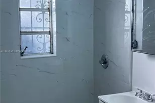 134 SW 61st Ave, Miami, FL 33144 - Photo 6