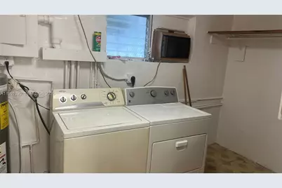 134 SW 61st Ave #0, Miami, FL 33144 - Photo 14