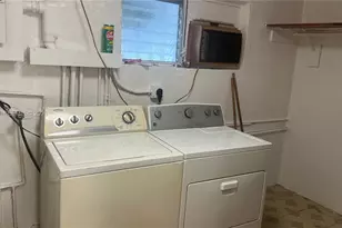 134 SW 61st Ave, Miami, FL 33144 - Photo 14