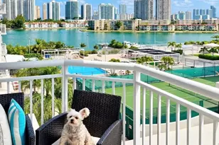 18051 Biscayne Blvd, Aventura, FL 33160 - Photo 2