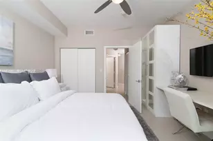 79 SW 12th St, Miami, FL 33130 - Photo 8