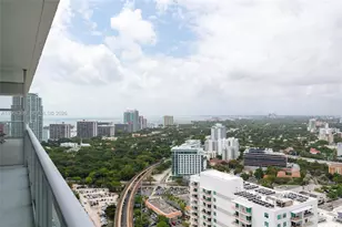 79 SW 12th St, Miami, FL 33130 - Photo 12