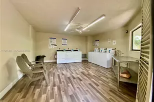 8035 SW 107th Ave, Miami, FL 33173 - Photo 32