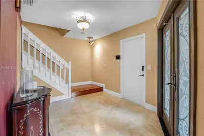 21451 Sawmill Ct, Boca Raton, FL 33498 - Photo 4