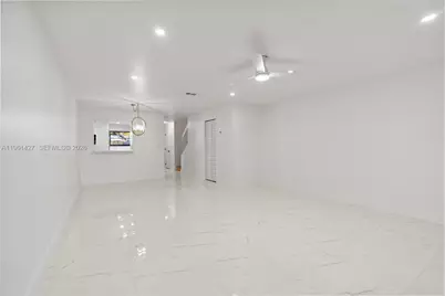 9740 NW 10th St #82, Pembroke Pines, FL 33024 - Photo 6