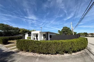 299 NE 46th St, Deerfield Beach, FL 33064 - Photo 2