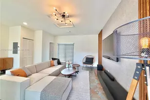 4861 NW 83rd Path, Doral, FL 33166 - Photo 32