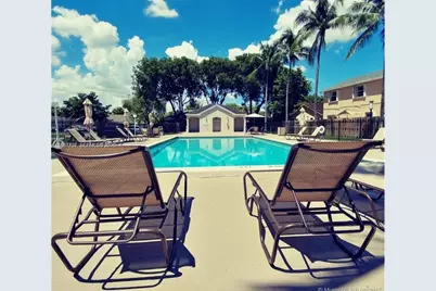 5753 NW 98th Ave, Doral, FL 33178 - Photo 18