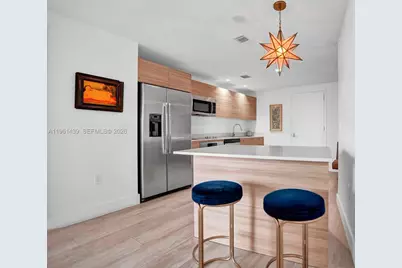 121 NE 34th St #1814, Miami, FL 33137 - Photo 6