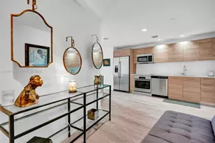 121 NE 34th St, Miami, FL 33137 - Photo 10