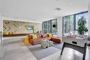 121 NE 34th St, Miami, FL 33137 - Photo 34