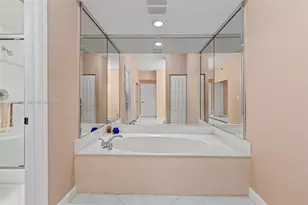 7727 Southampton Terrace, Tamarac, FL 33321 - Photo 36