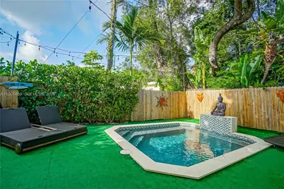 7 NE 50th St, Miami, FL 33137 - Photo 26