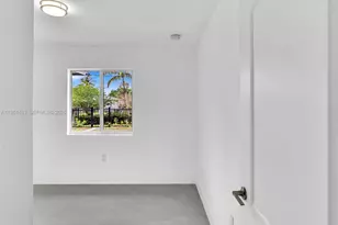 1140 NE 139th St, North Miami, FL 33161 - Photo 38