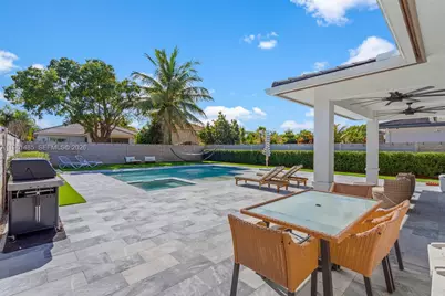 2872 SE 3rd St, Homestead, FL 33033 - Photo 34