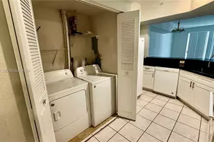 741 SW 148th Ave, Sunrise, FL 33325 - Photo 32