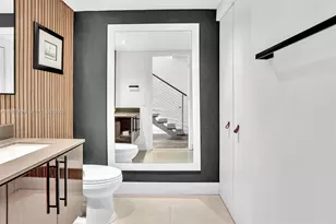 690 SW 1st Ct, Miami, FL 33130 - Photo 12