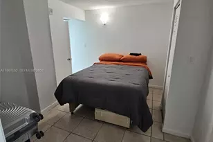 6900 Bay Dr, Miami Beach, FL 33141 - Photo 12