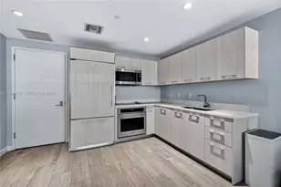 45 SW 9th St, Miami, FL 33130 - Photo 6