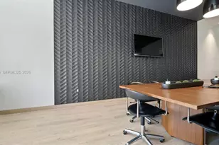 45 SW 9th St, Miami, FL 33130 - Photo 34