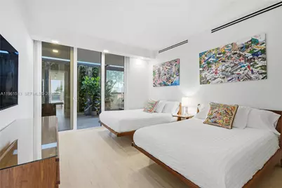 1000 Venetian Way #403, Miami Beach, FL 33139 - Photo 14